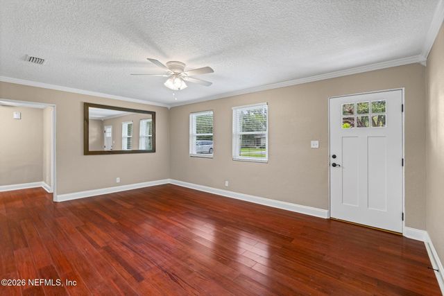 4660 MARTINGALE Road, Jacksonville, FL 32210
