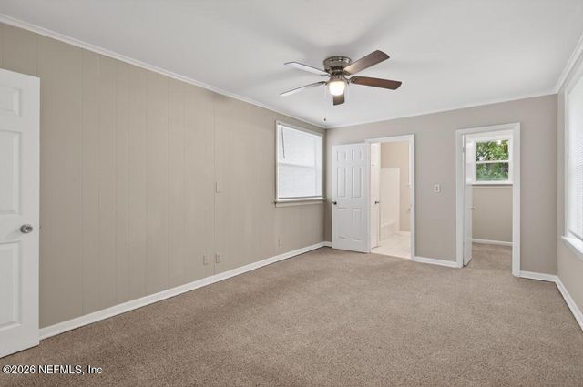 1954 BURKHOLDER Circle E, Jacksonville, FL 32216