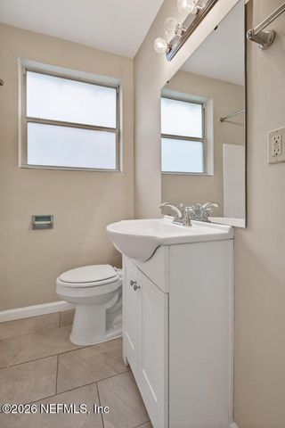 1954 BURKHOLDER Circle E, Jacksonville, FL 32216