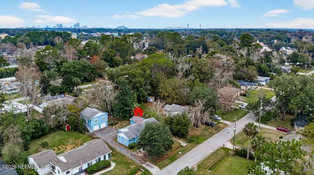 1954 BURKHOLDER Circle E, Jacksonville, FL 32216