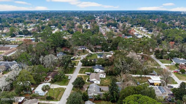 1954 BURKHOLDER Circle E, Jacksonville, FL 32216