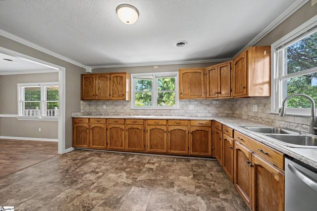 7809 Moorefield Memorial Highway, Liberty, SC 29657