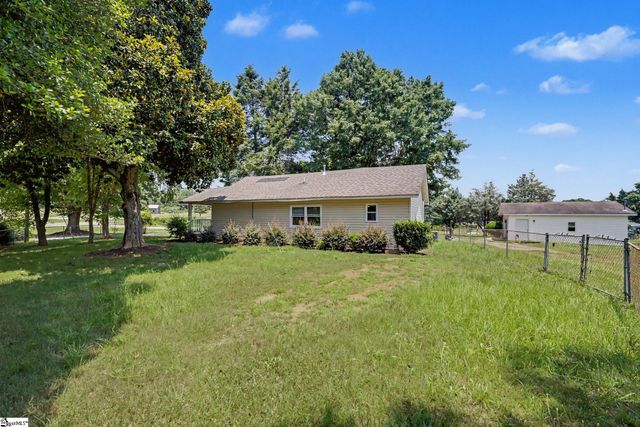 7809 Moorefield Memorial Highway, Liberty, SC 29657