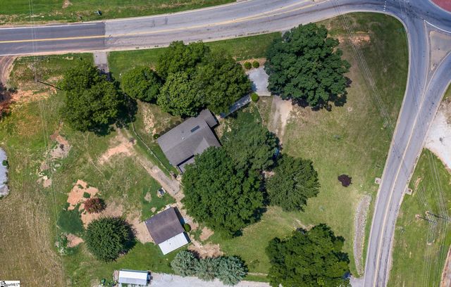 7809 Moorefield Memorial Highway, Liberty, SC 29657