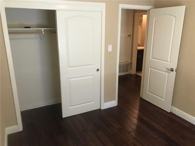 10106 Missel Thrush DR, Austin, TX 78750