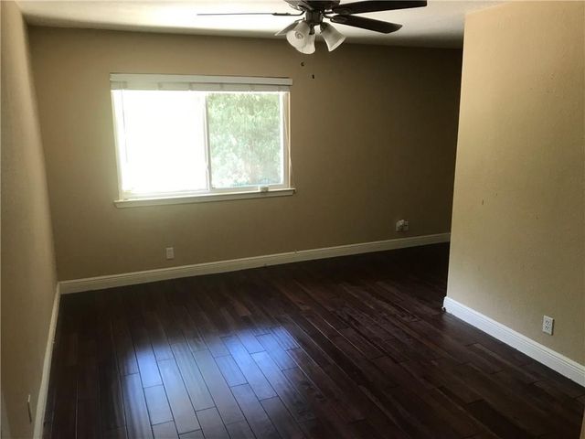 10106 Missel Thrush DR, Austin, TX 78750