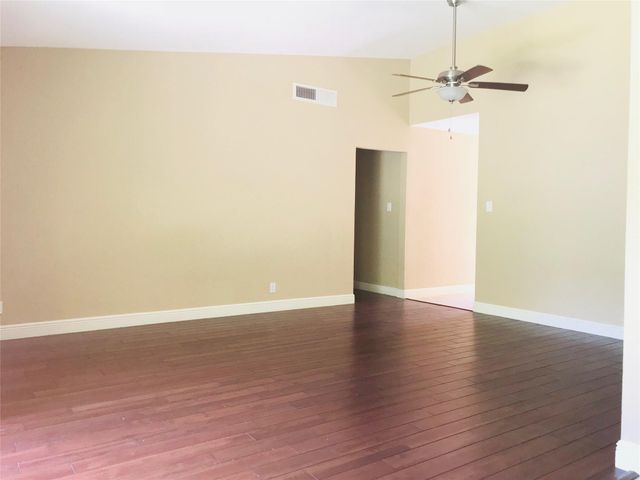 10106 Missel Thrush DR, Austin, TX 78750