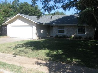 10106 Missel Thrush DR, Austin, TX 78750