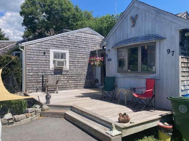 97 Prince Henry Drive, Teaticket, MA 02536