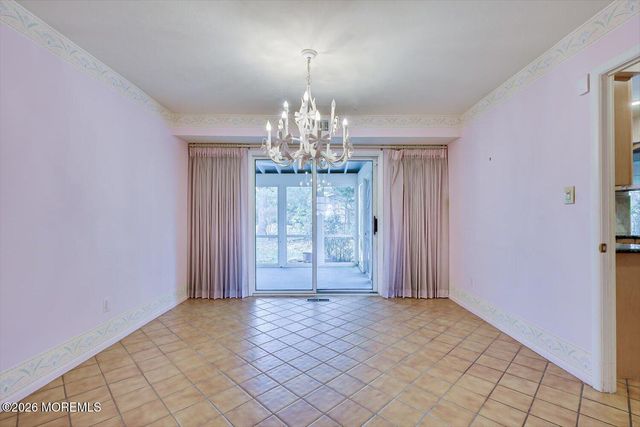 12 Lakeridge Drive, Matawan, NJ 07747