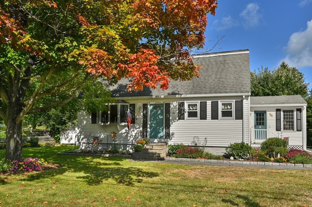 9 Parker Rd, Groveland, MA 01834