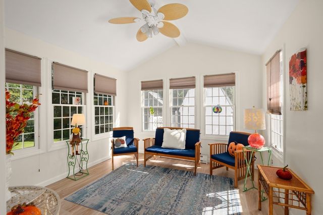 9 Parker Rd, Groveland, MA 01834