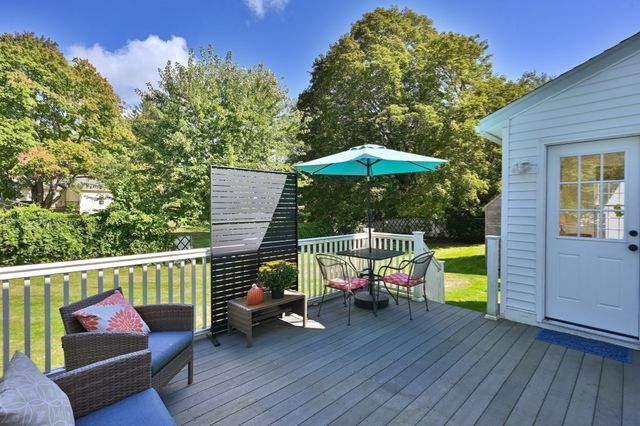 9 Parker Rd, Groveland, MA 01834