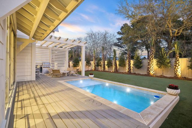 28 E Willow Mist Road, Inlet Beach, FL 32461