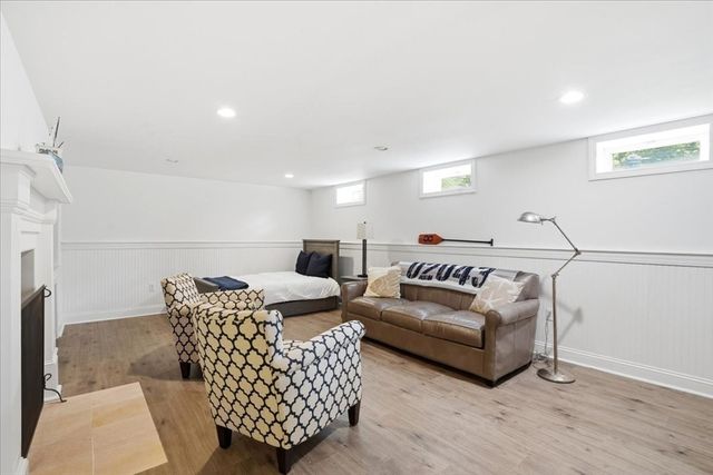 7 Amber Rd, Hingham, MA 02043
