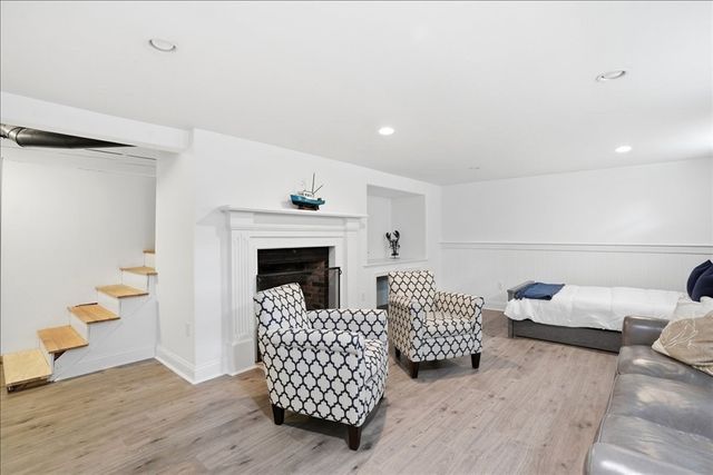 7 Amber Rd, Hingham, MA 02043