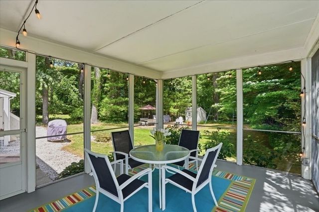 7 Amber Rd, Hingham, MA 02043