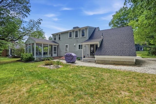 7 Amber Rd, Hingham, MA 02043