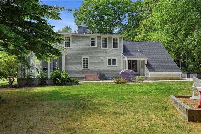 7 Amber Rd, Hingham, MA 02043