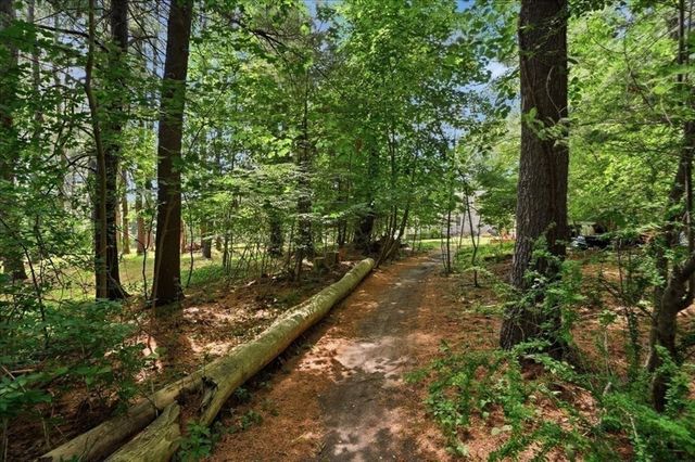 7 Amber Rd, Hingham, MA 02043