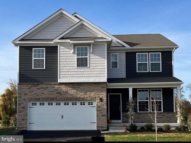 121 WINDING RD, Forks Township, PA 18040