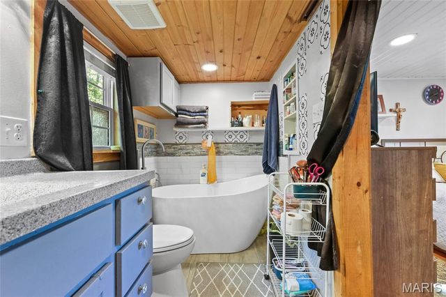 9226 Laveta Drive, French Village, MO 63036
