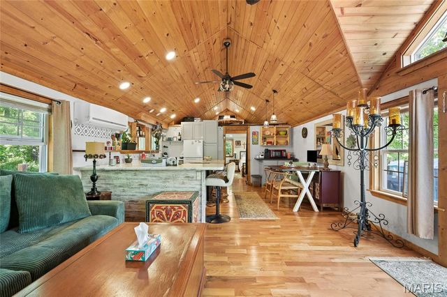 9226 Laveta Drive, French Village, MO 63036