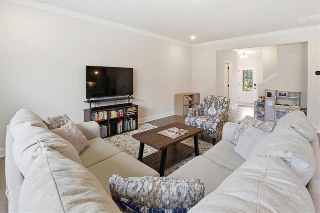 4231 Portsbrook Avenue, Snellville, GA 30039