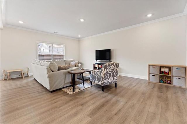 4231 Portsbrook Avenue, Snellville, GA 30039