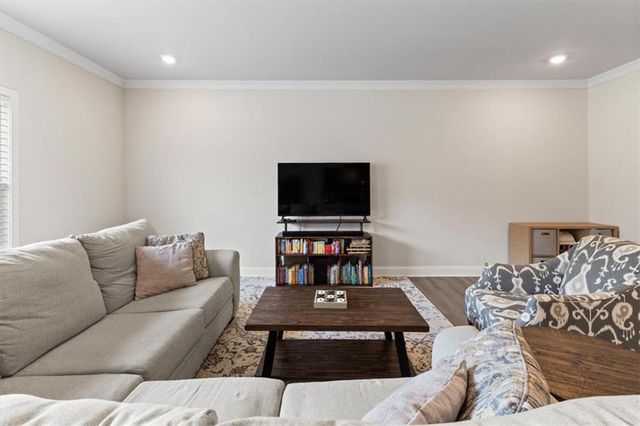 4231 Portsbrook Avenue, Snellville, GA 30039