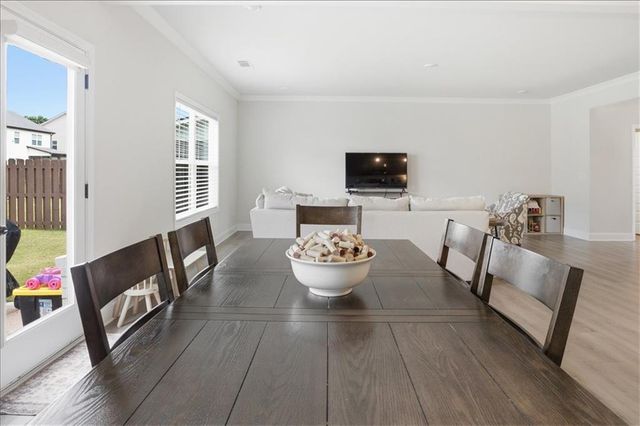 4231 Portsbrook Avenue, Snellville, GA 30039