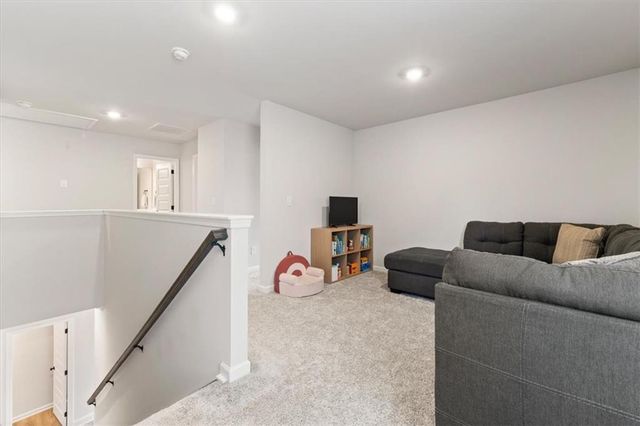 4231 Portsbrook Avenue, Snellville, GA 30039