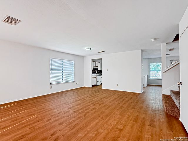 7011 Cole Creek, Converse, TX 78109