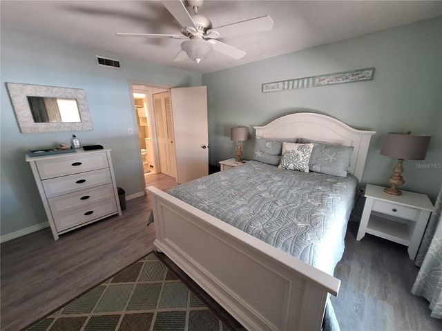 2437 HARBOR BOULEVARD 202, Port Charlotte, FL 33952