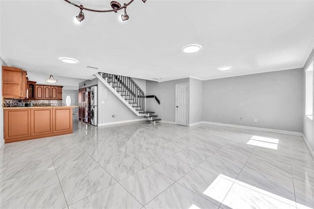 5445 W 27th Lane, Hialeah, FL 33016