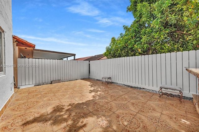 5445 W 27th Lane, Hialeah, FL 33016