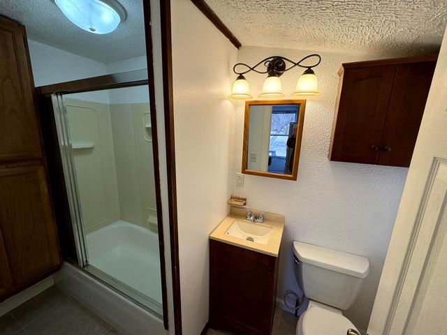 3011 Carrollton Road, Saginaw, MI 48604