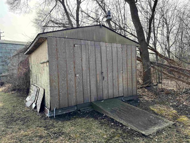 3011 Carrollton Road, Saginaw, MI 48604