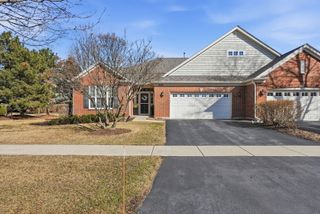 1184 Patrick Henry Parkway, Bolingbrook, IL 60490