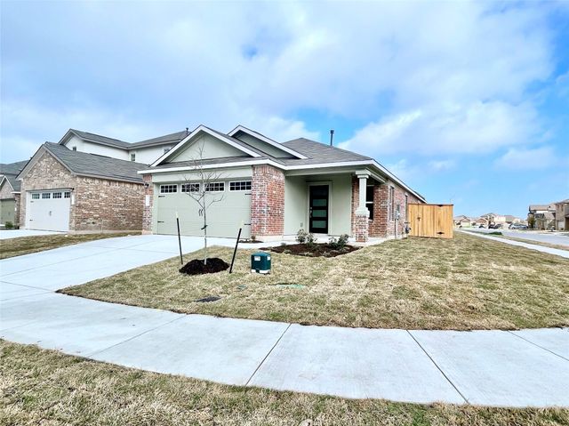 305 Milliner LOOP, Hutto, TX 78634