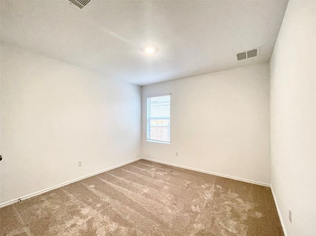 305 Milliner LOOP, Hutto, TX 78634