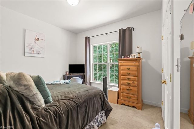 7702 Perthshire Drive, Oak Ridge, NC 27310
