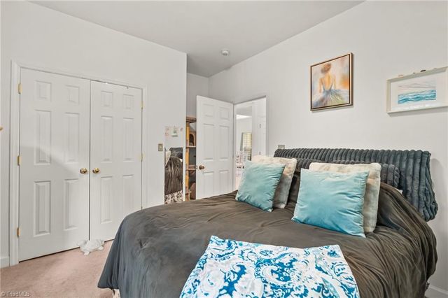 7702 Perthshire Drive, Oak Ridge, NC 27310