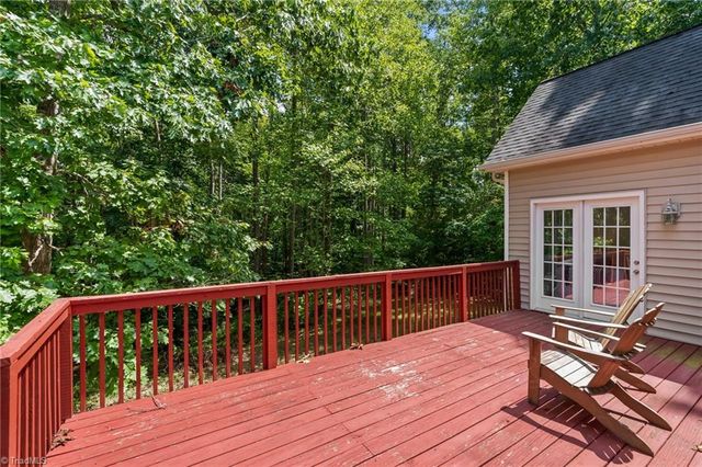 7702 Perthshire Drive, Oak Ridge, NC 27310