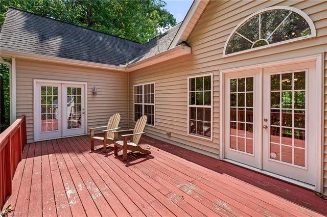 7702 Perthshire Drive, Oak Ridge, NC 27310