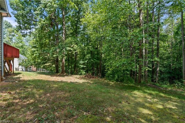7702 Perthshire Drive, Oak Ridge, NC 27310