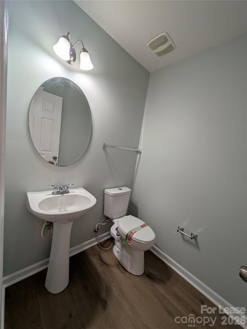 11307 Breezehill Lane, Charlotte, NC 28262