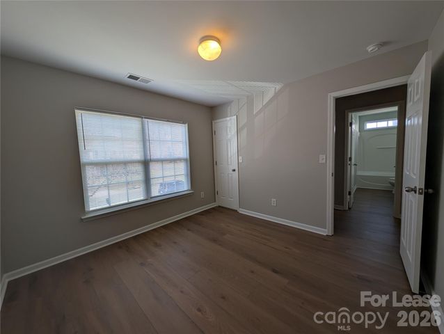 11307 Breezehill Lane, Charlotte, NC 28262