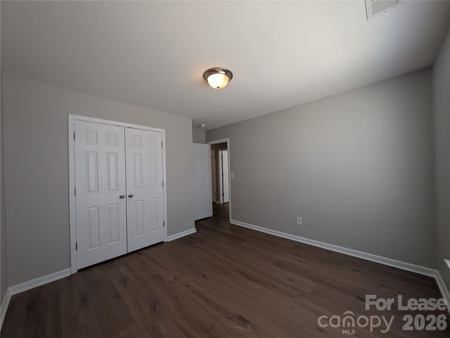 11307 Breezehill Lane, Charlotte, NC 28262