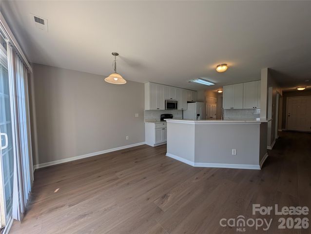 11307 Breezehill Lane, Charlotte, NC 28262